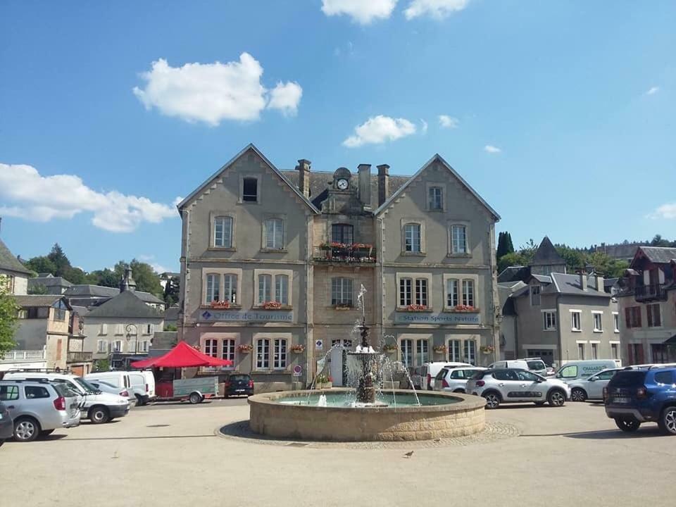 Maison Raffinee Treignac エクステリア 写真